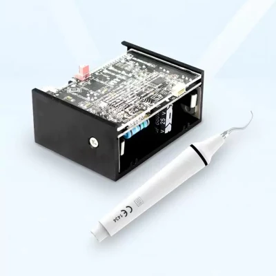 Ultraschall-Scaler LED Abnehmbares Handstück Dental Eingebauter Ultraschall-Scaler